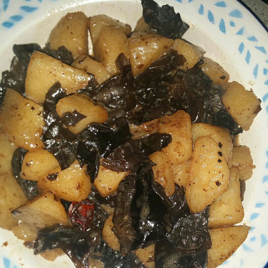 红烧山药或(土豆)