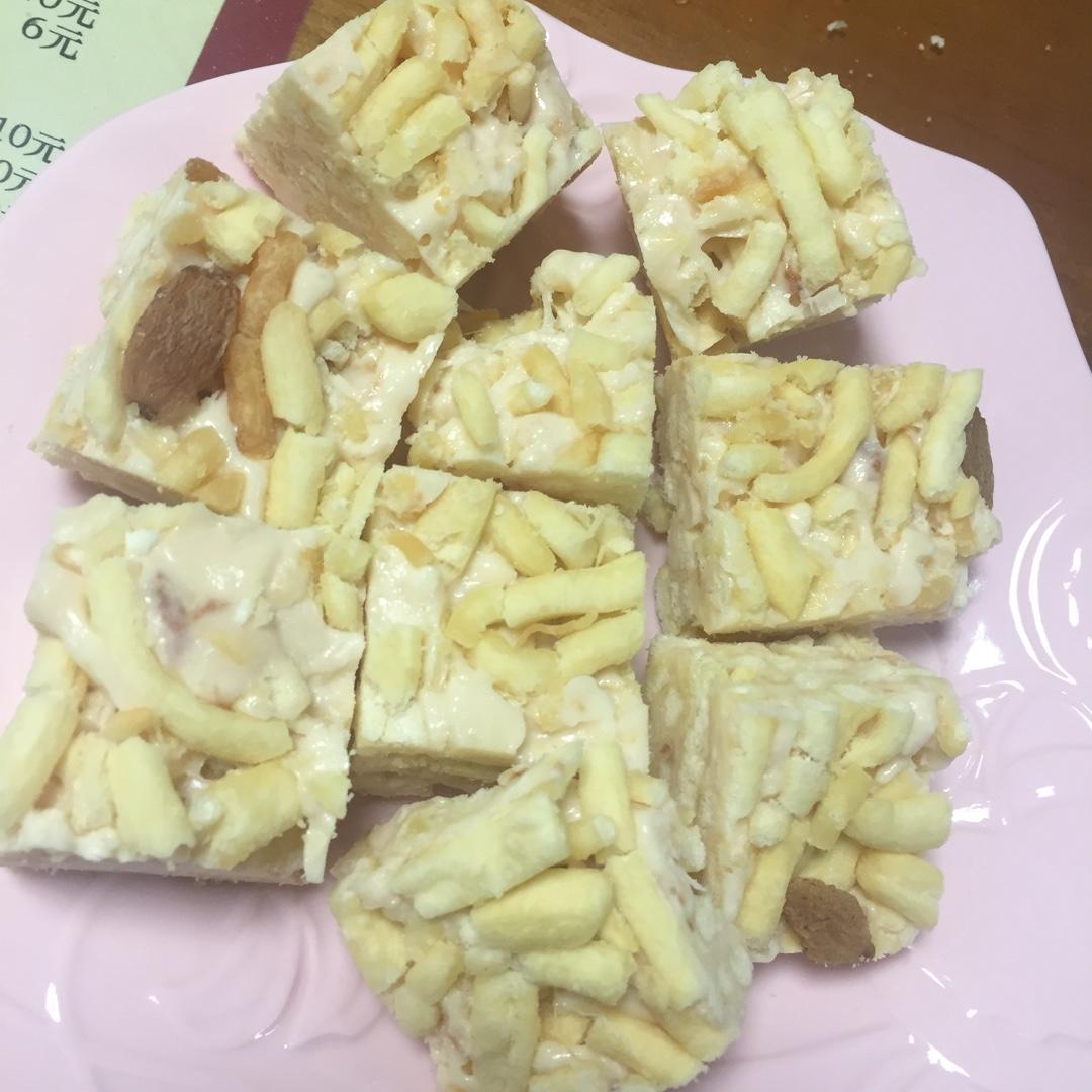蔓越莓牛扎糖沙琪玛