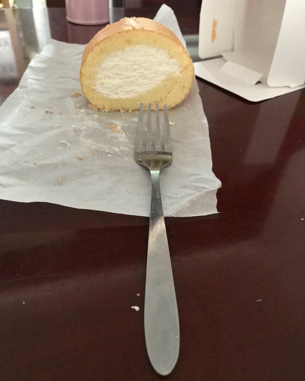 《Tinrry下午茶》教你做基础原味蛋糕卷