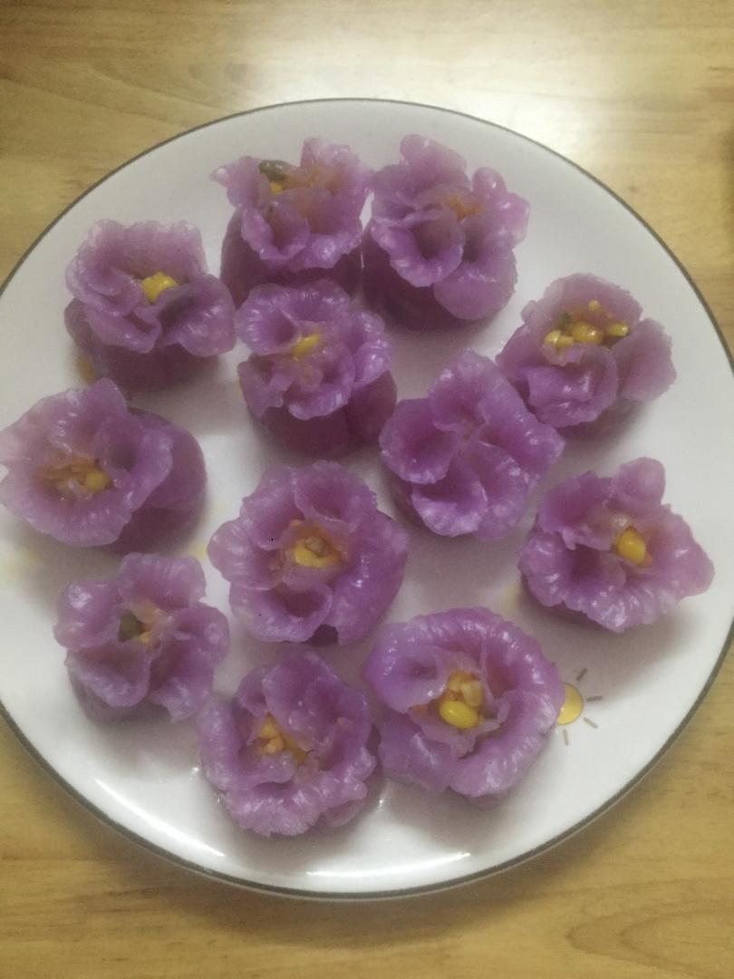 热爱生活美食爱好者做的创意爆浆紫甘蓝饺子