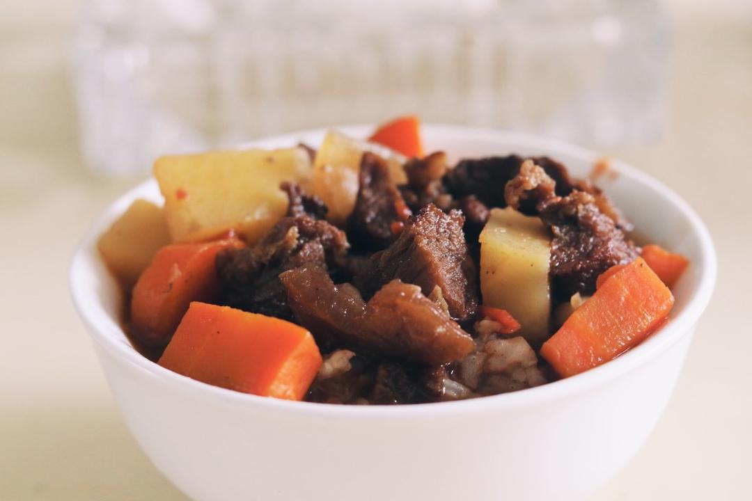 番茄土豆炖牛腩