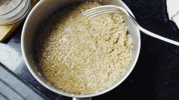 牛油果虾仁藜麦热沙拉的做法 步骤6