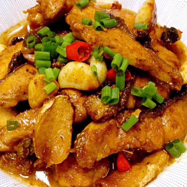 大蒜烧黑鱼