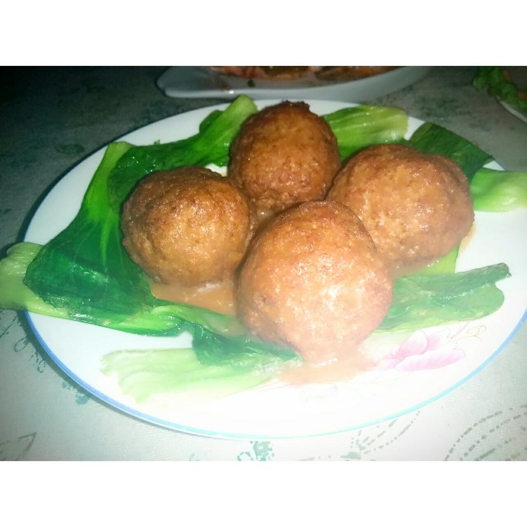 四喜丸子/红烧狮子头 Chinese Meatballs
