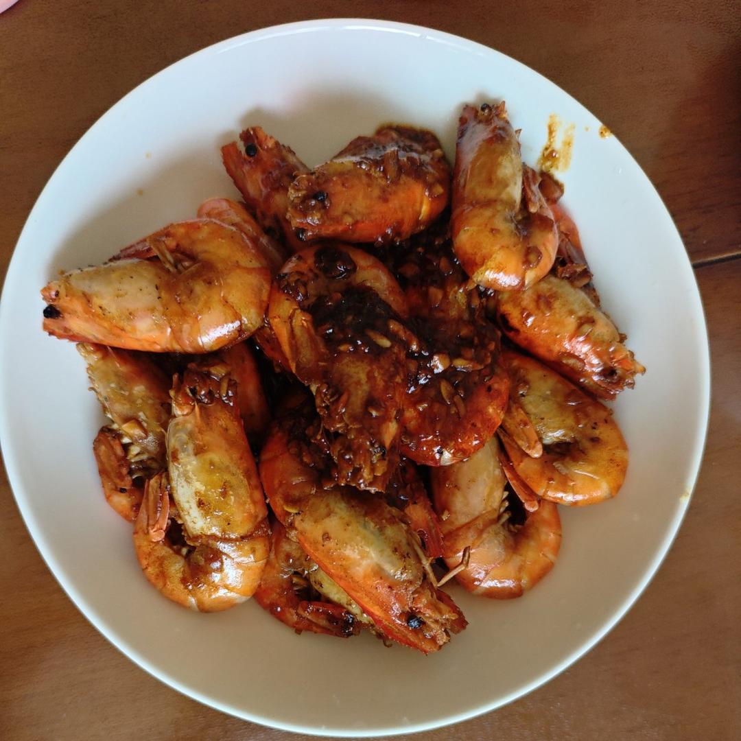 好吃到舔手的蒜爆罗氏虾（零失败，巨好吃)
