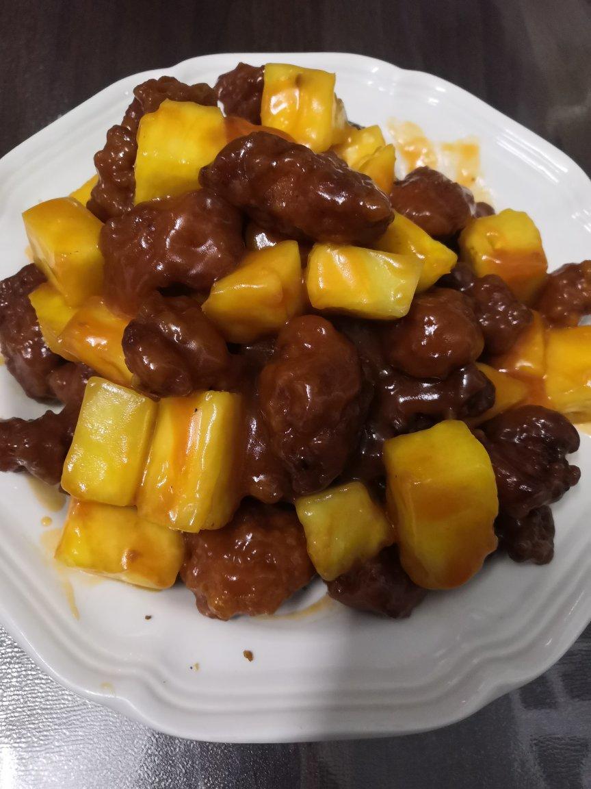菠萝咕噜肉