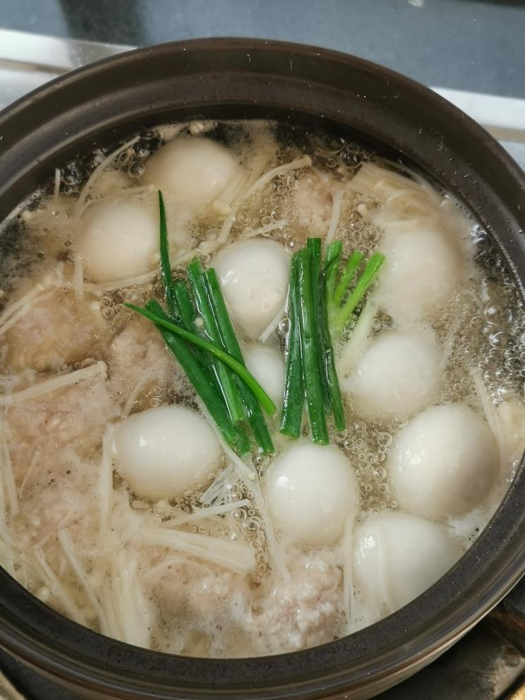 奇奇怪怪丸子汤的做法