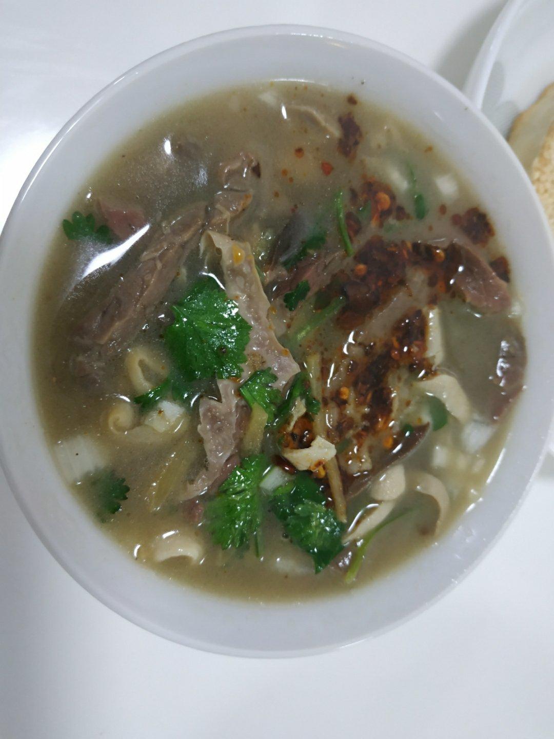 羊杂汤