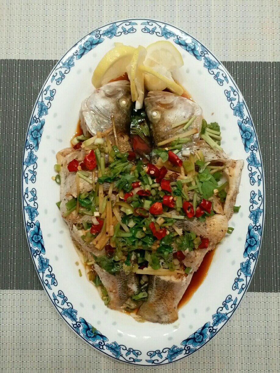 清蒸鲈鱼