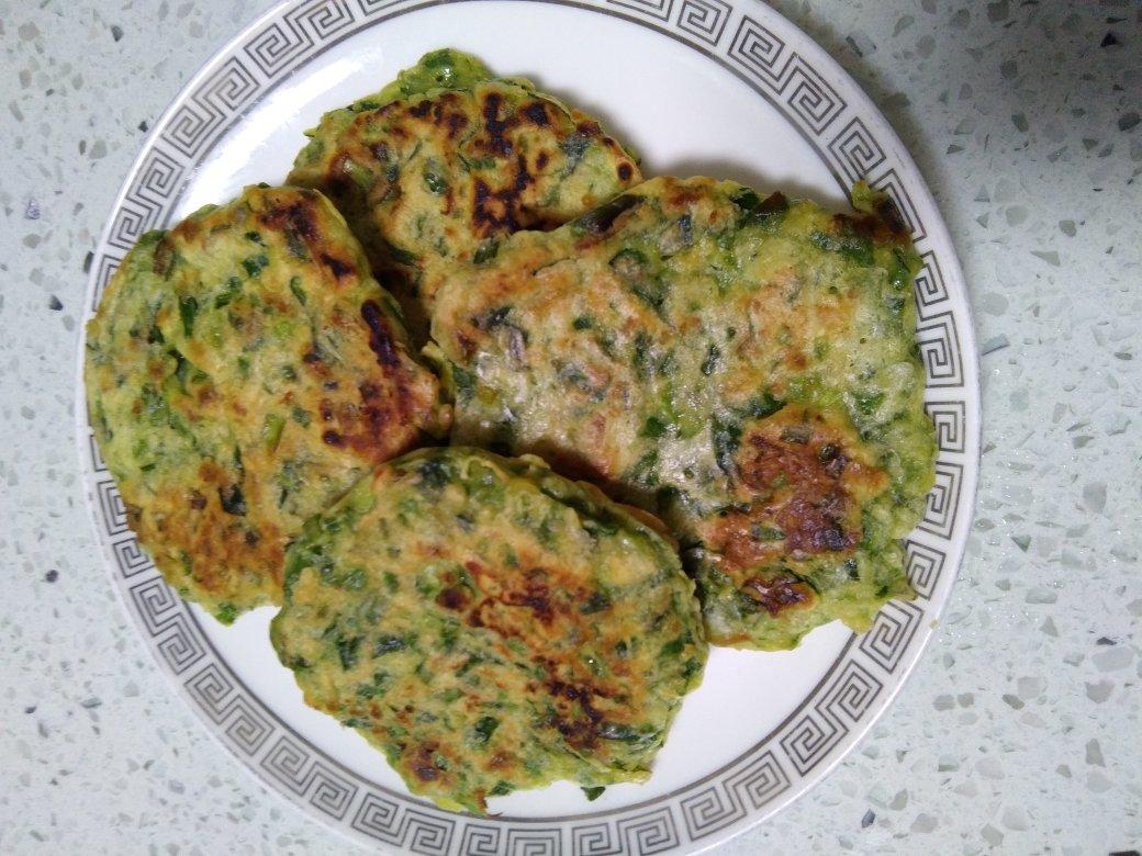 鸡蛋韭菜饼