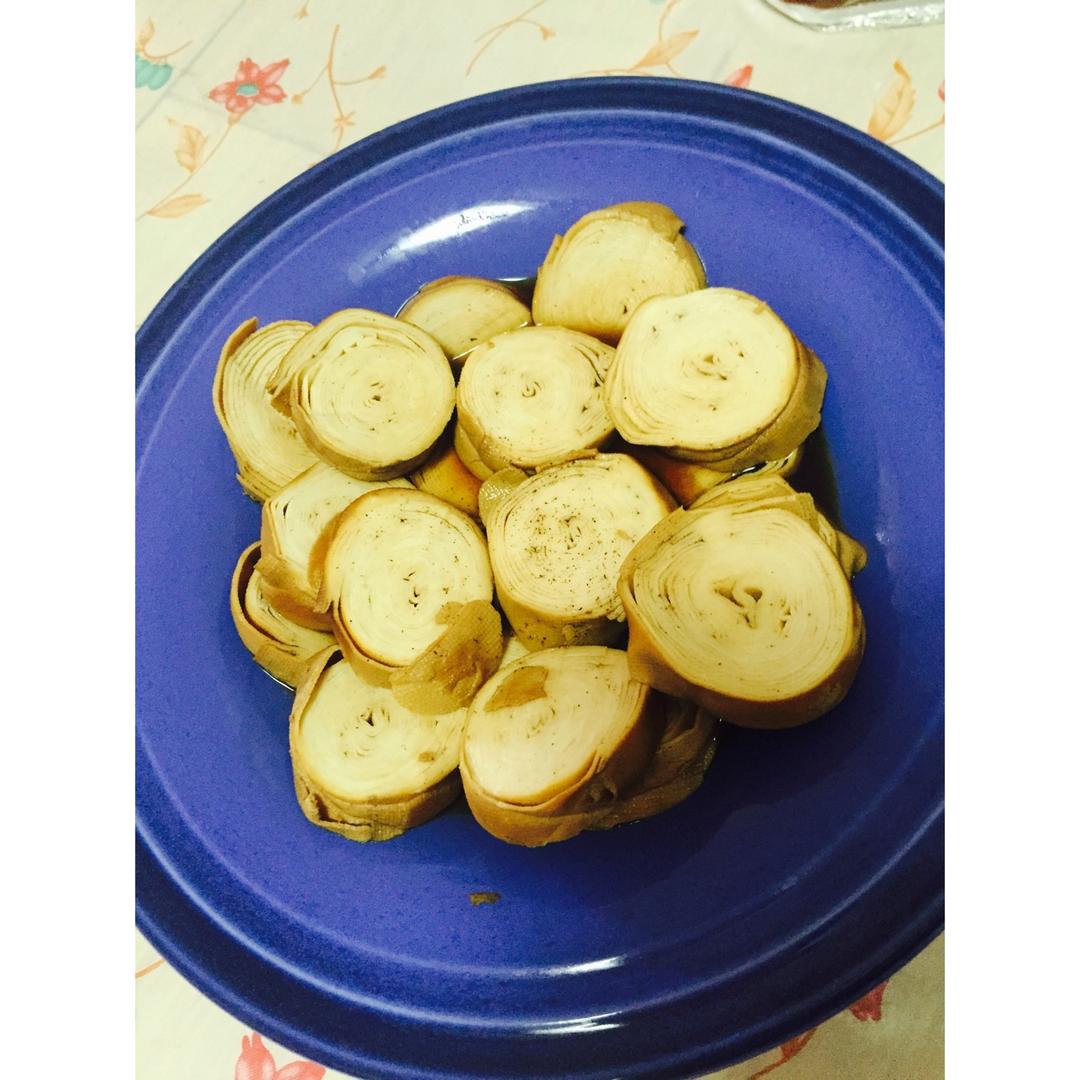 堂妈教你做香辣豆皮卷
