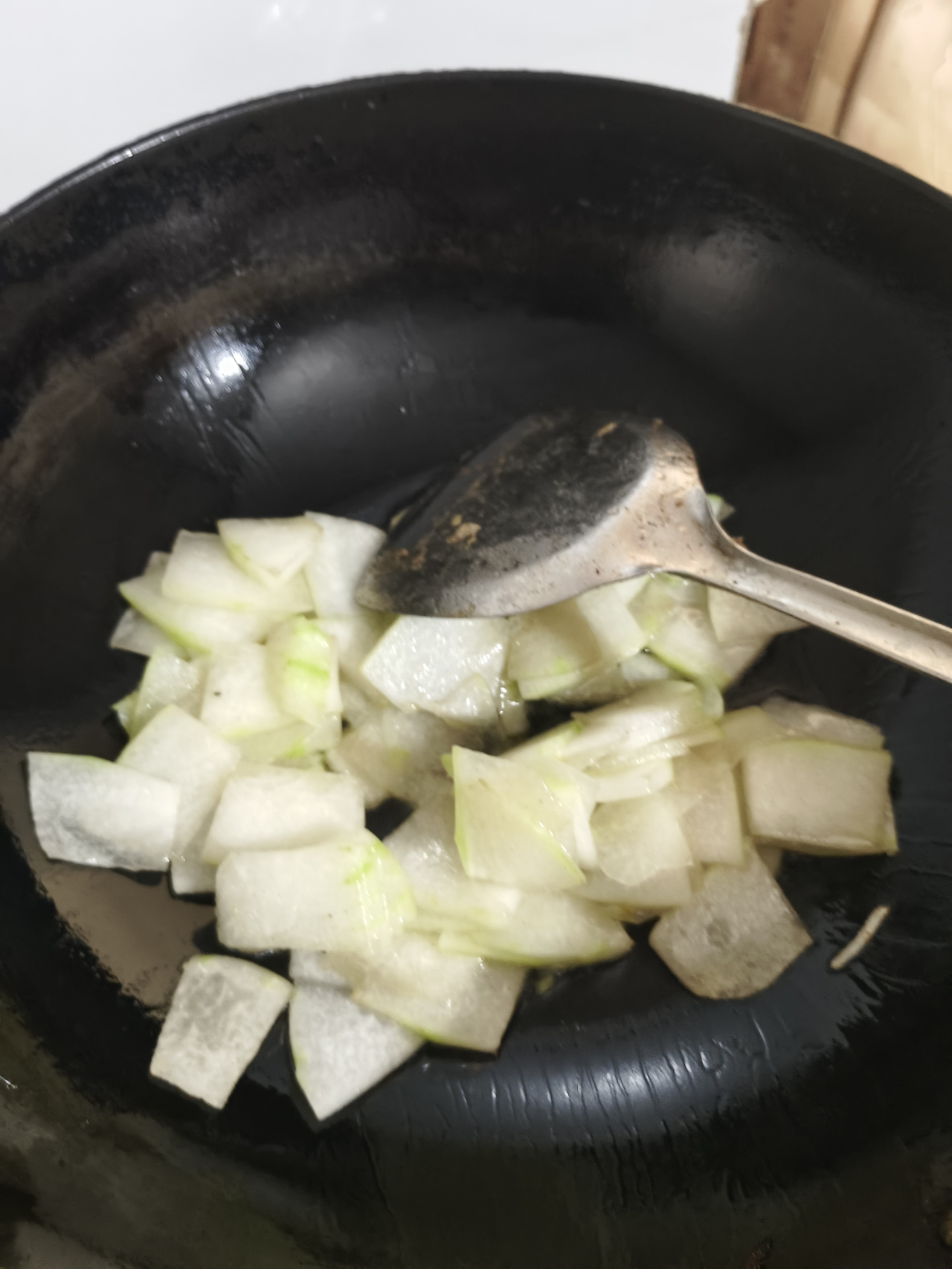 冬瓜裙带菜瘦肉汤的做法 步骤5