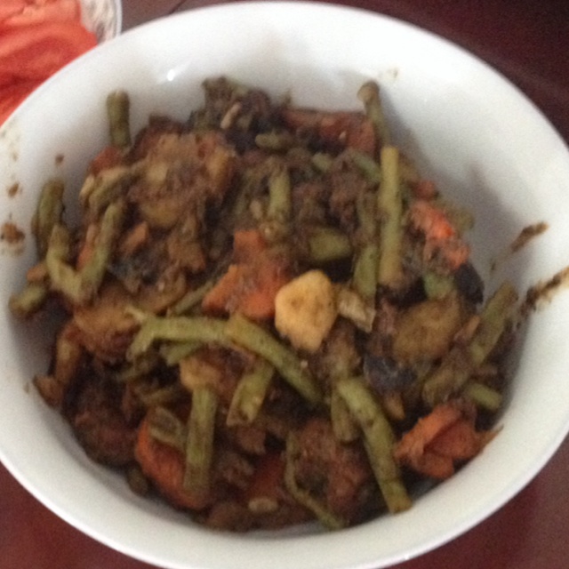 烩菜（豆腐豆角土豆烩排骨）