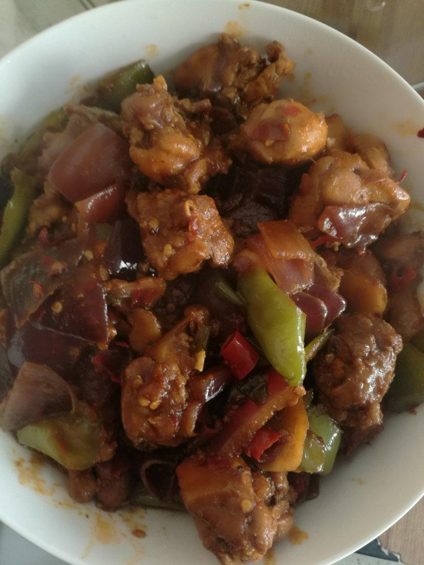 戴粉做的烧兔子肉