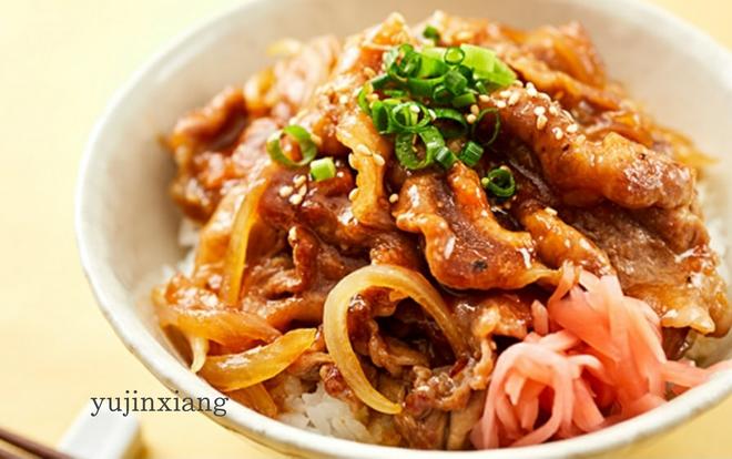 日本家庭料理－－豚丼（猪肉盖饭）的做法