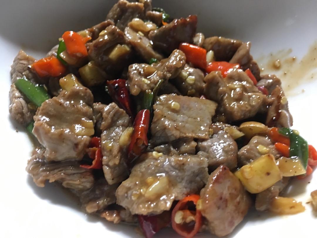 正宗湘菜小炒黄牛肉