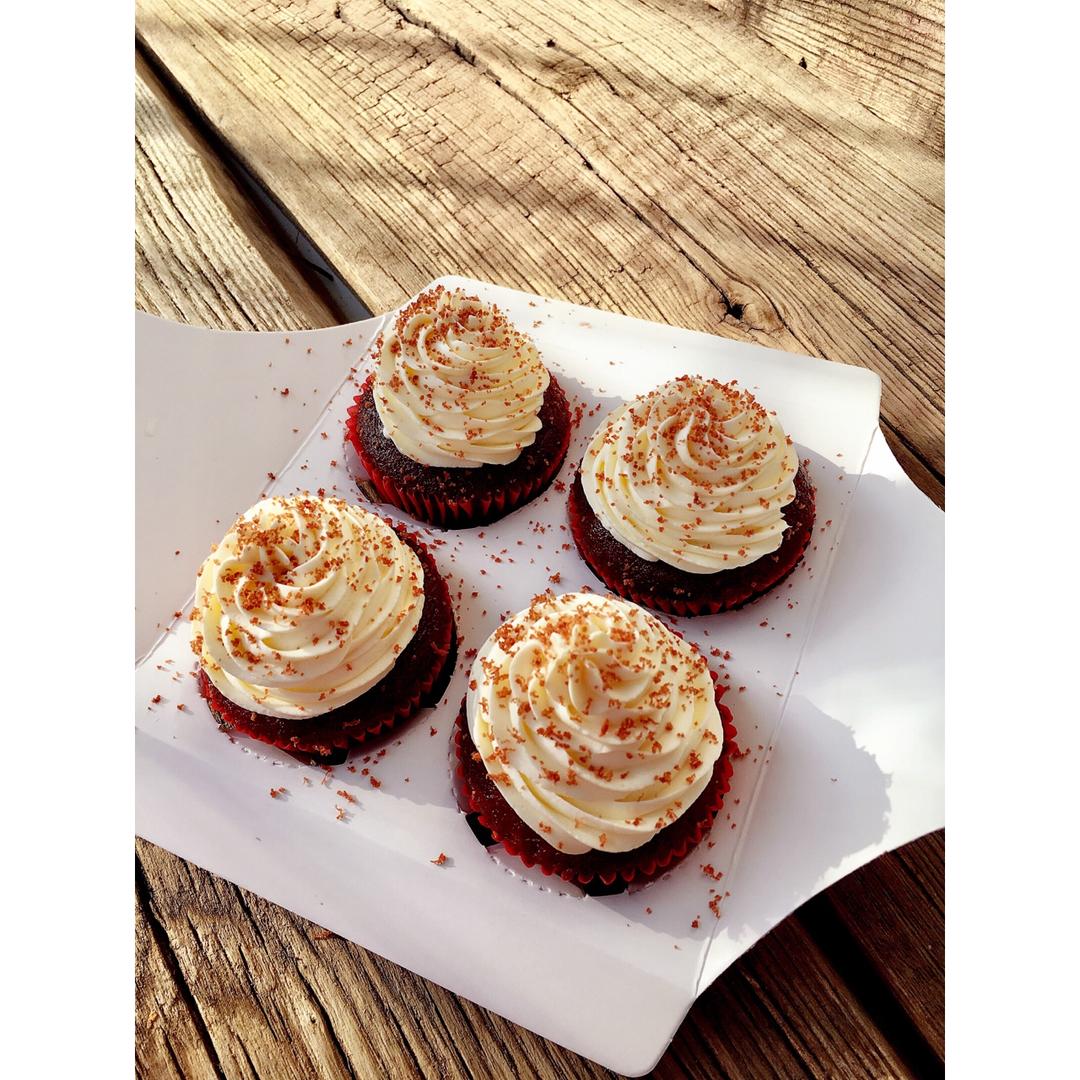 传统红丝绒杯子蛋糕（极软无泡打粉）Red velvet cupcake