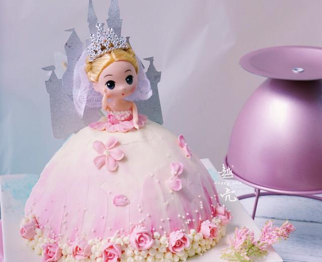 芭比娃娃换装蛋糕