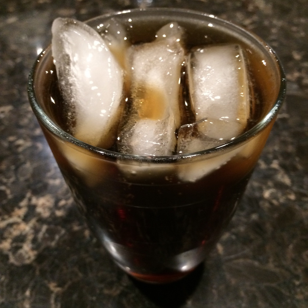 自由古巴 Cuba Libre 鸡尾酒