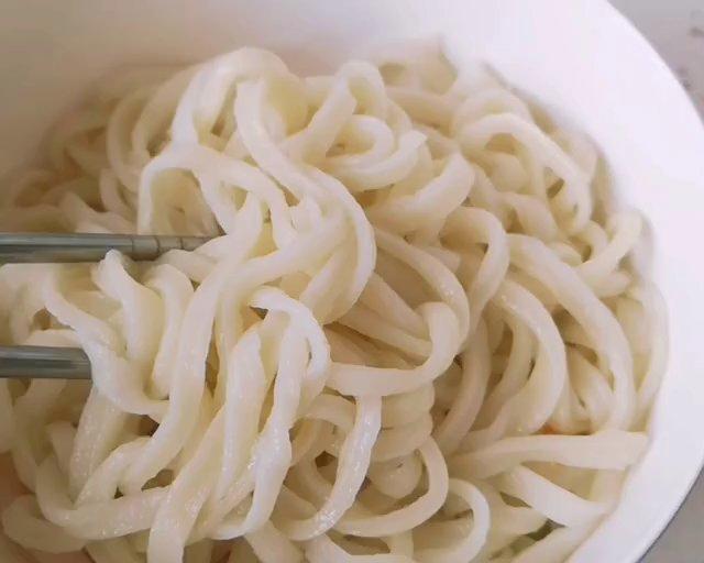 山西最家常最简单手工面条～抻面做法