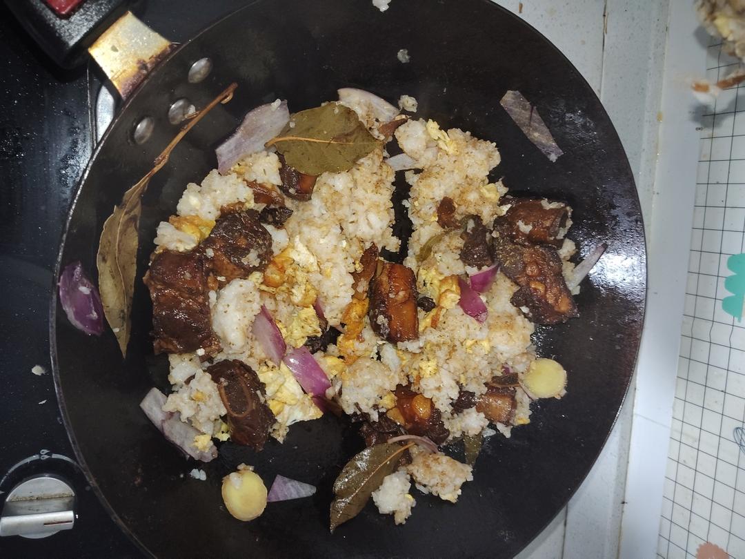 排骨炒饭