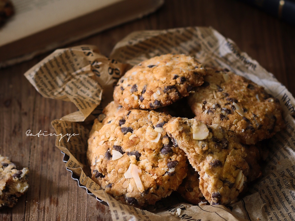 超快手燕麦杏仁健康饼干曲奇—超模karlie’s kookies的做法
