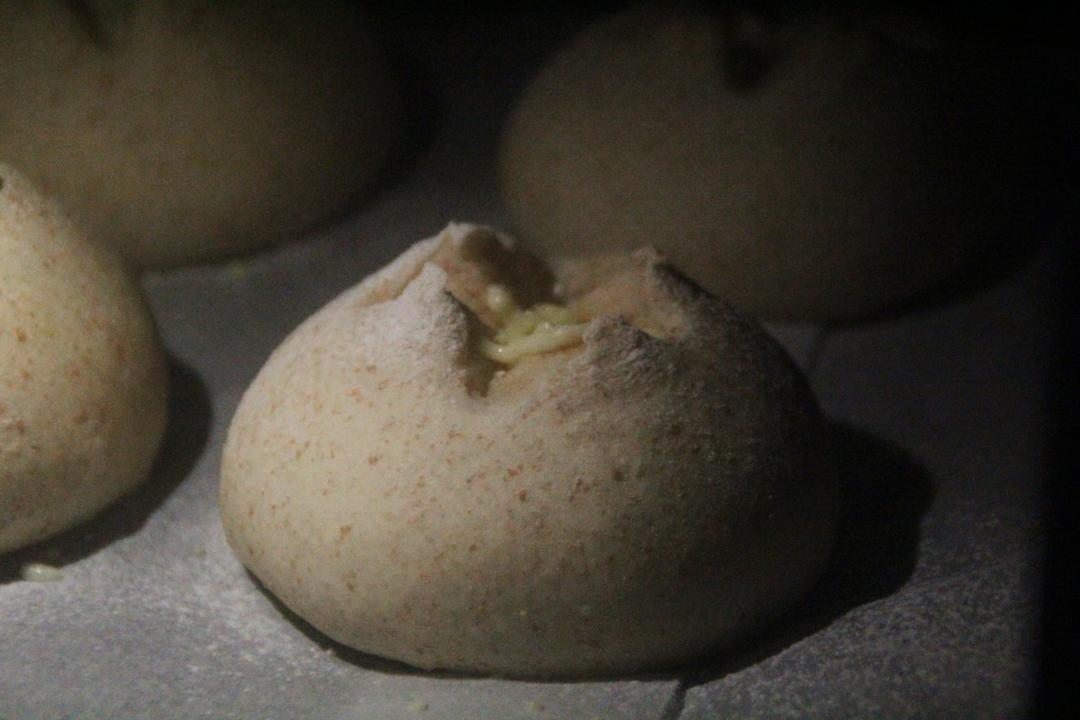 全麦芝士熔岩面包
