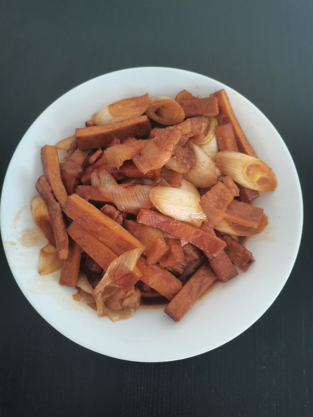 香干红烧肉