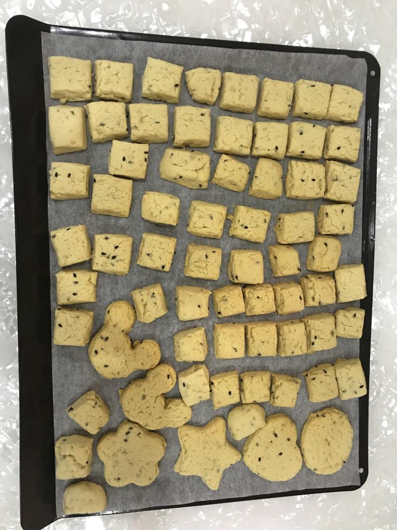 奶香儿童饼干