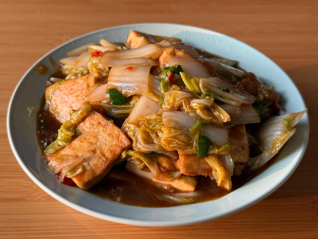 暖乎乎的娃娃菜烧豆腐，最适合转凉的天暖胃