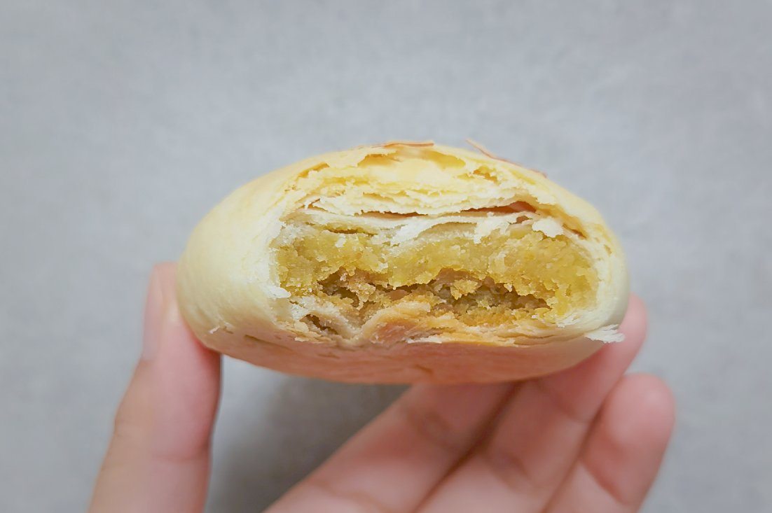 金沙板栗麻薯肉松酥皮月饼（霸王酥）