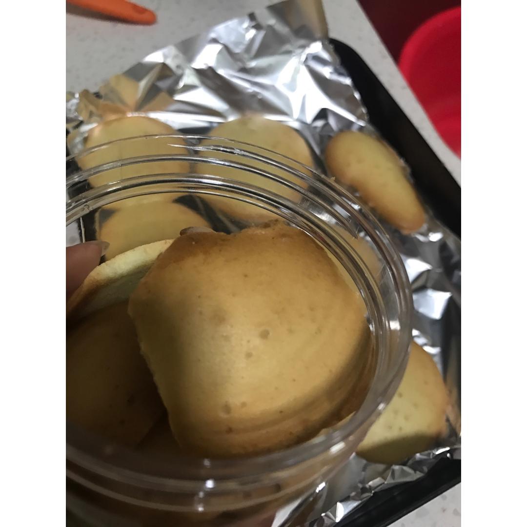 酥脆蛋香小饼干