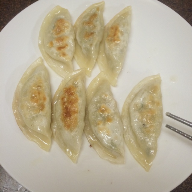 煎饺子