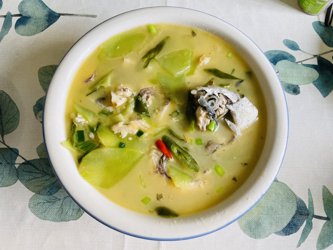 文艺少女是妖怪做的草鱼汤