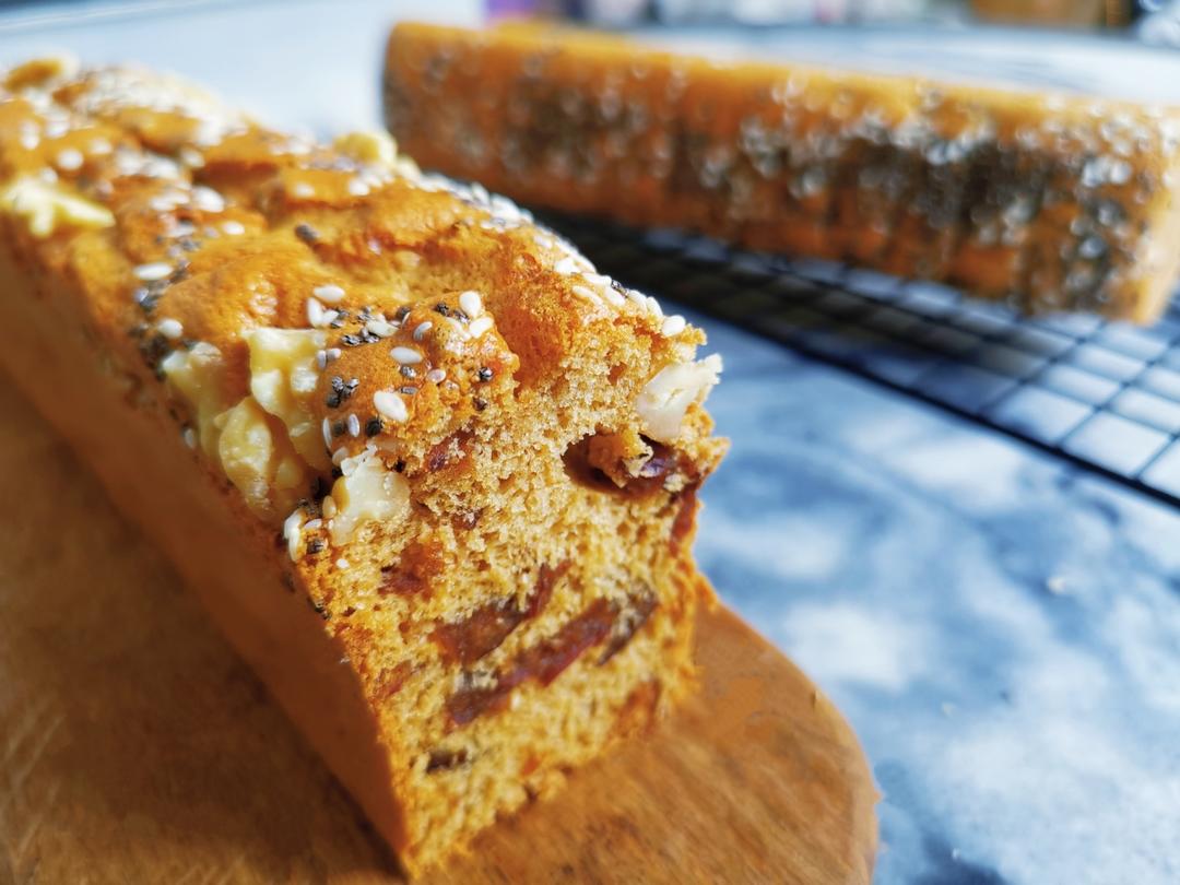 红枣糕—不放泡打粉和小苏打，照样松软香甜！