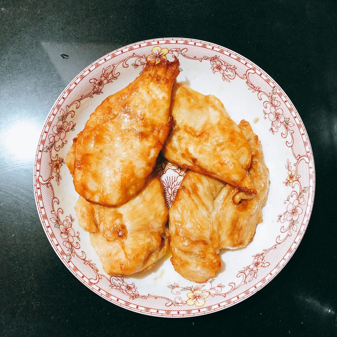 健身厨男版：香煎滑嫩鸡胸肉，全网最流行的鸡胸吃法！