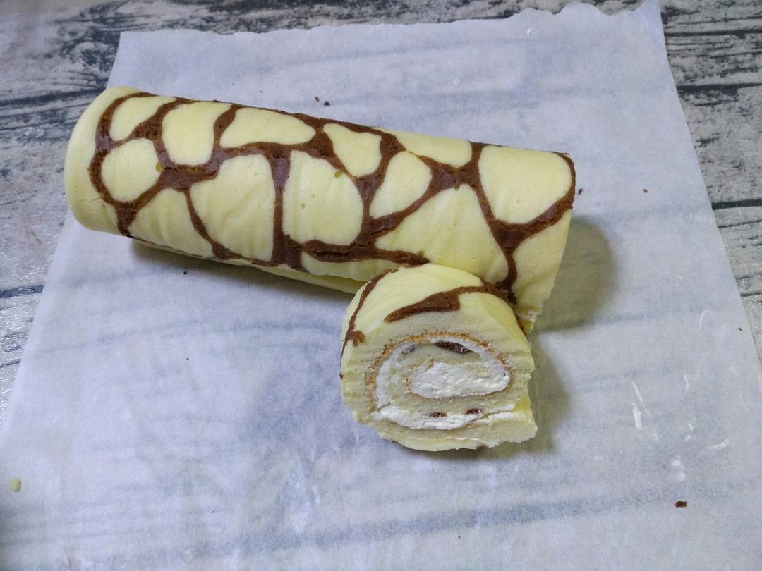 奶牛蛋糕卷+长颈鹿蛋糕卷