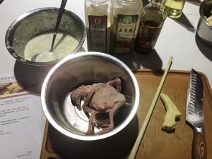 蒜香烤乳鸽（家用烤箱OK）的做法 步骤1