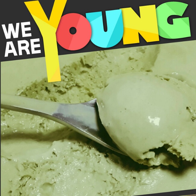 抹茶白巧冰淇淋