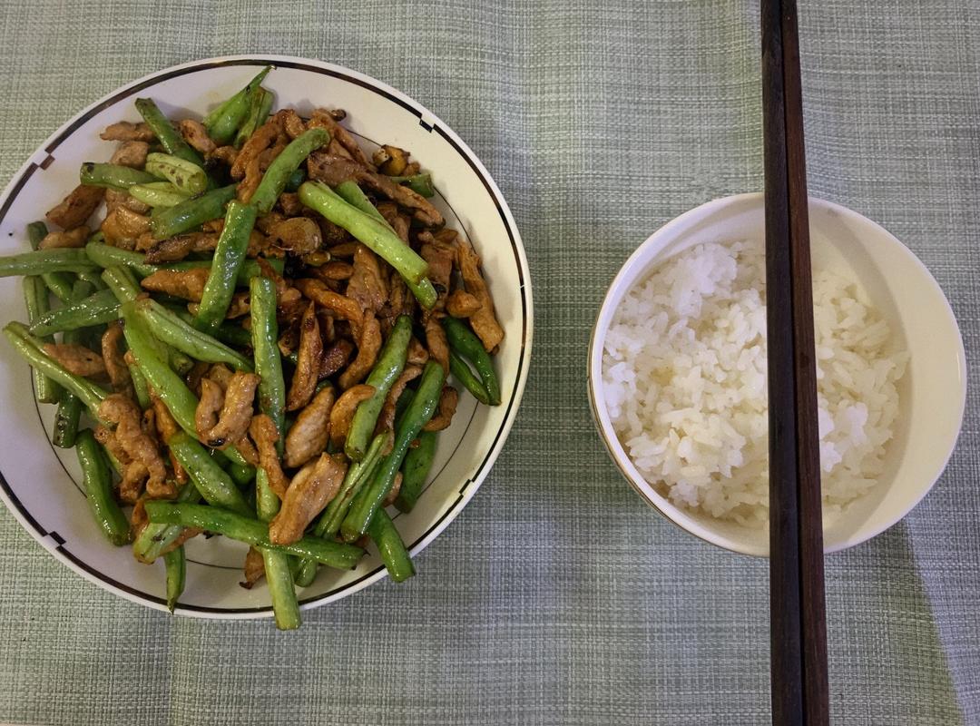 四季豆炒肉丝儿 的做法步骤图 怎么做好吃 Solanin897 下厨房