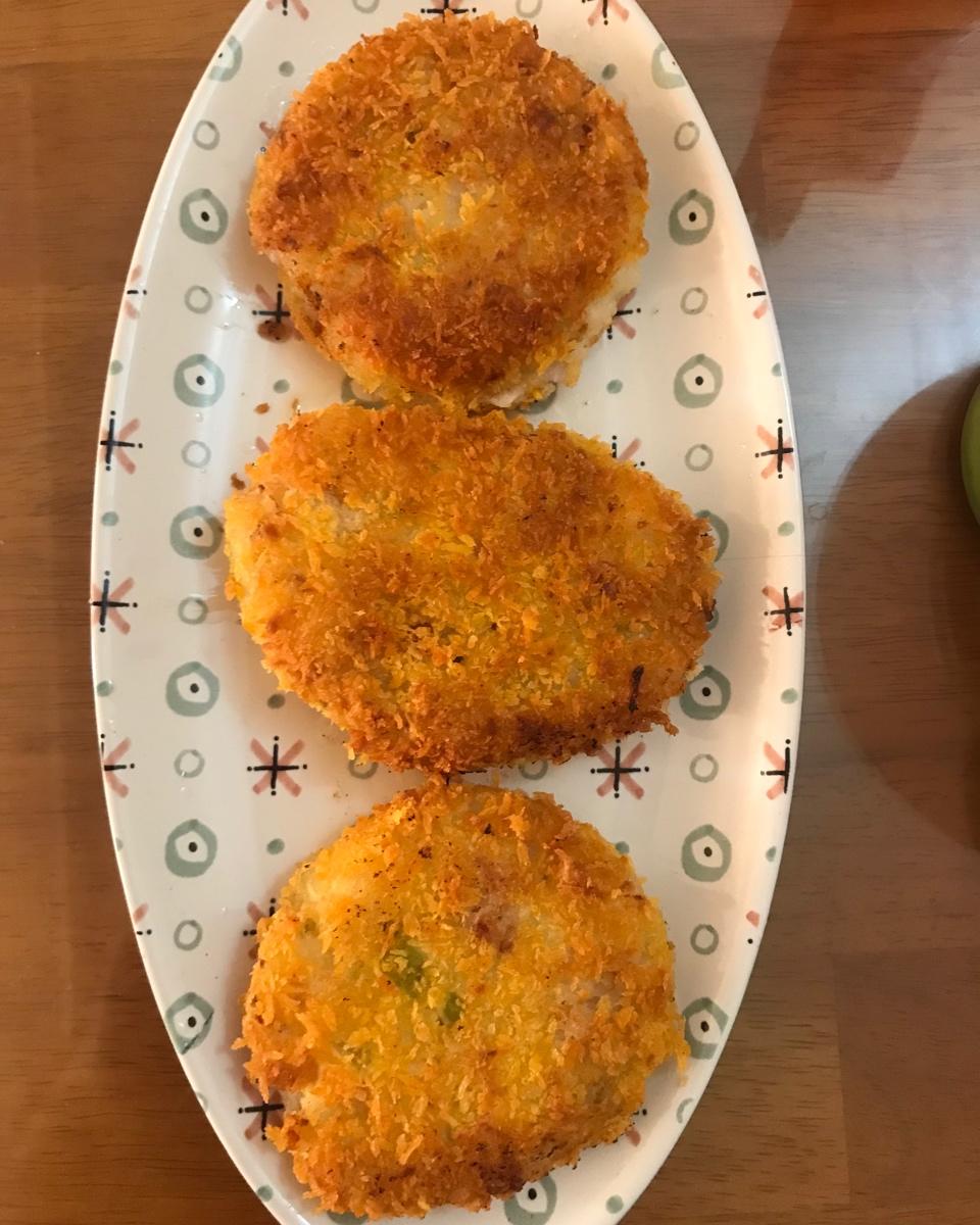 爆浆芝士可乐饼