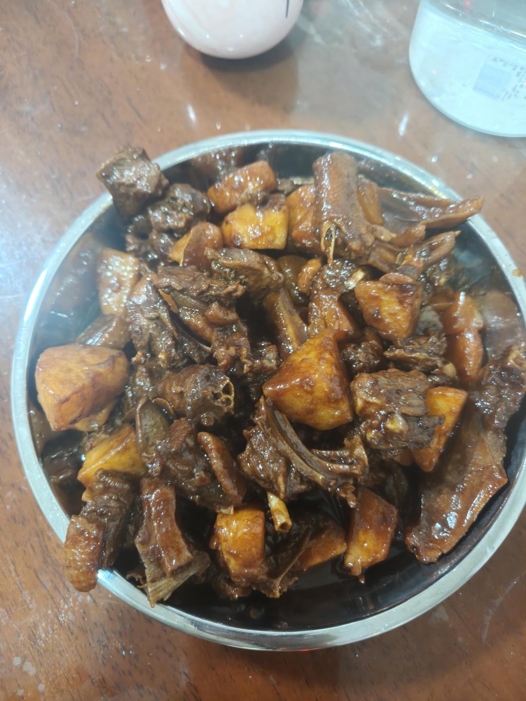 柱侯酱薯仔焖鸭