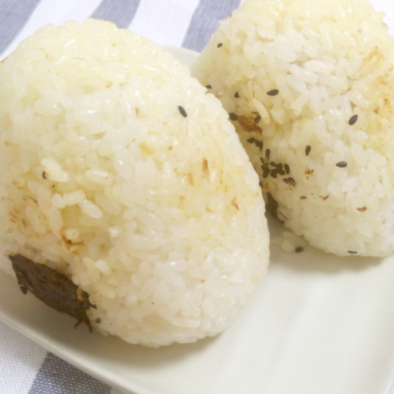 日式海苔肉松饭团