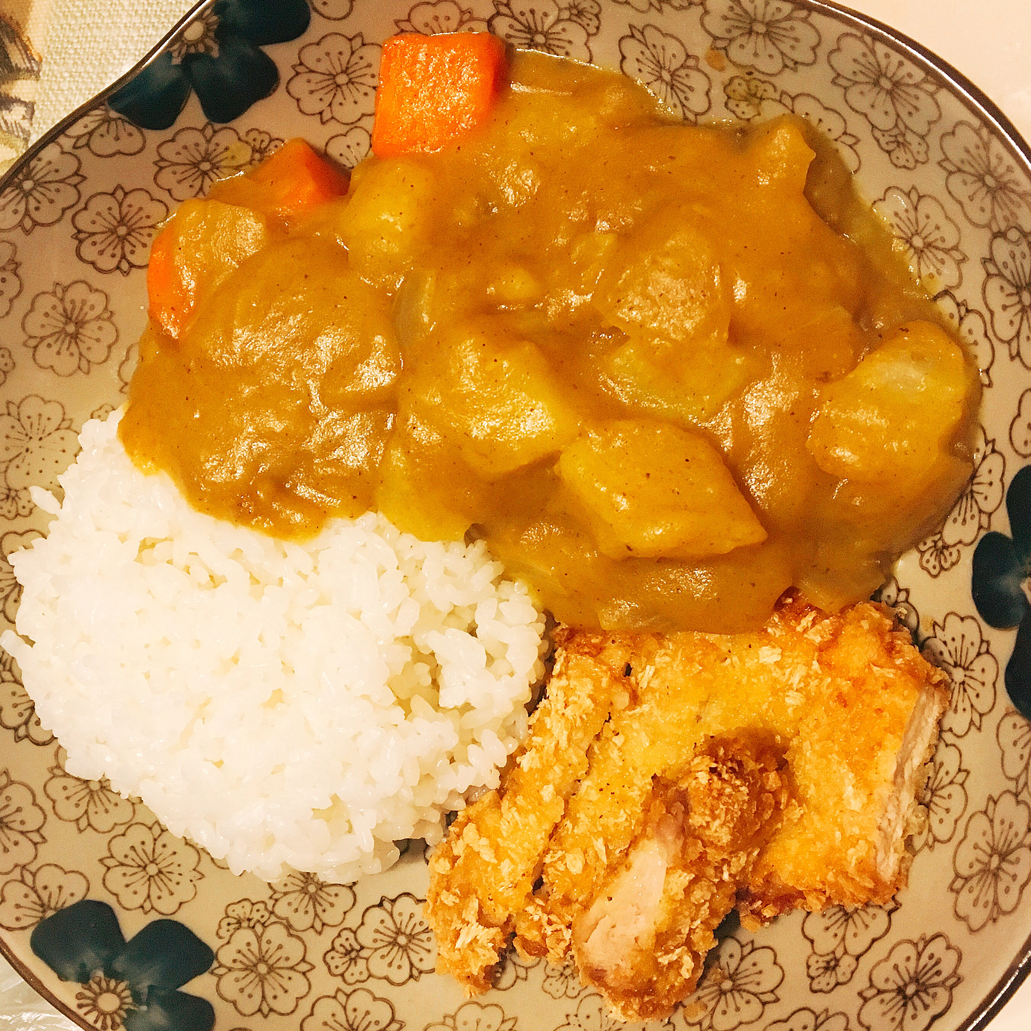 黄金咖喱猪排饭