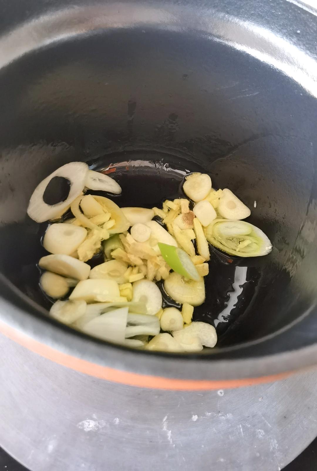 荠菜豆腐羹【4月北鼎养生壶食谱】