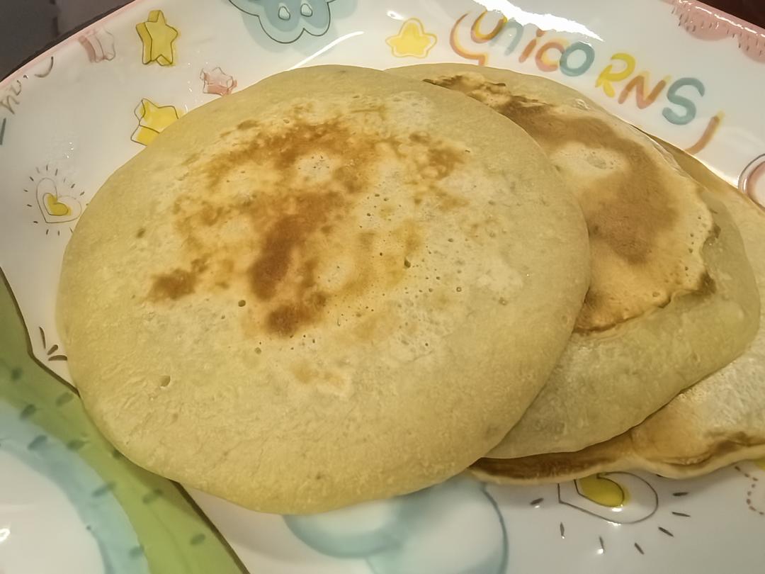 香蕉松饼（无油无糖快手早餐）