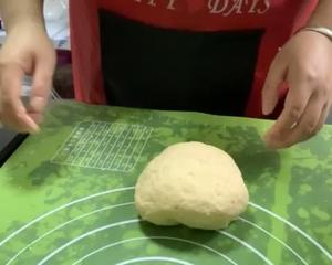 豆沙面包（手揉15分钟出膜）的做法 步骤2