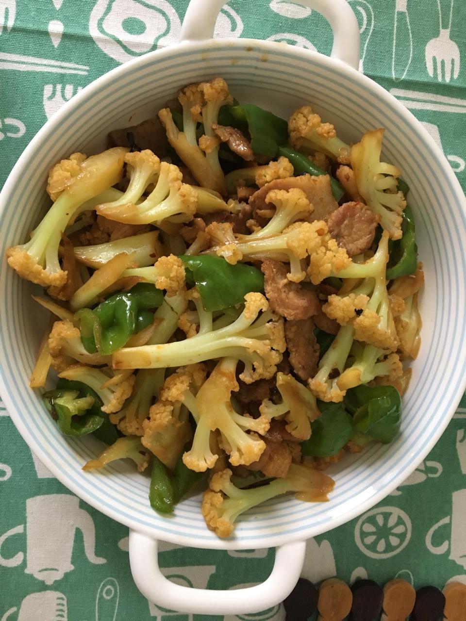 老丁的私房菜-干锅花菜