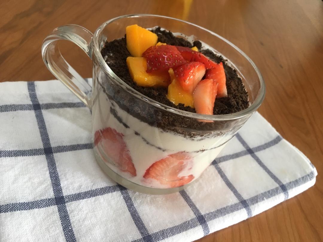 🍓奥利奥酸奶草莓杯
