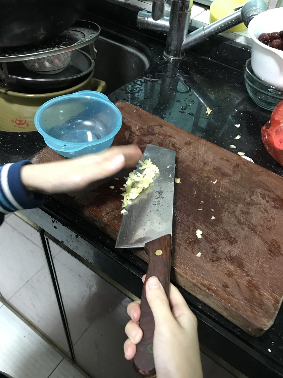 儿童版手撕鸡的做法 步骤2